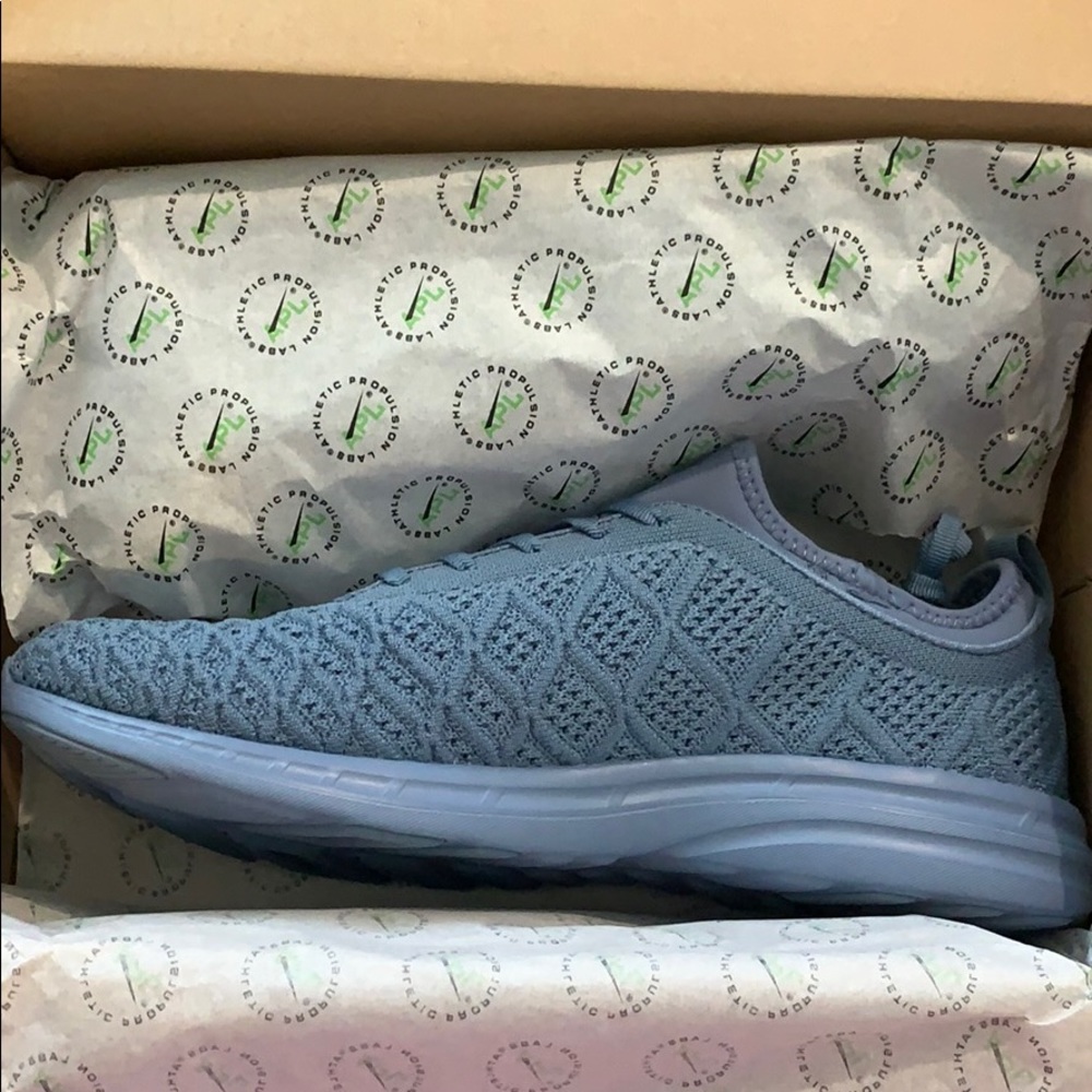 APL TECHLOOM Phantom M